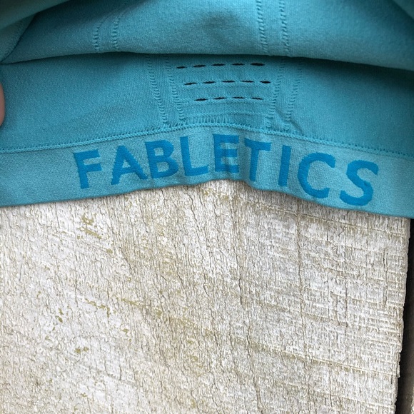 Fabletics | Arta seamless long sleeve athletic top - Picture 5 of 6